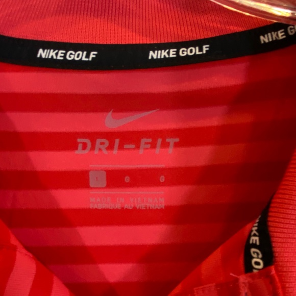 SOLD Nike Golf Shirt - L - Picture 3 of 7